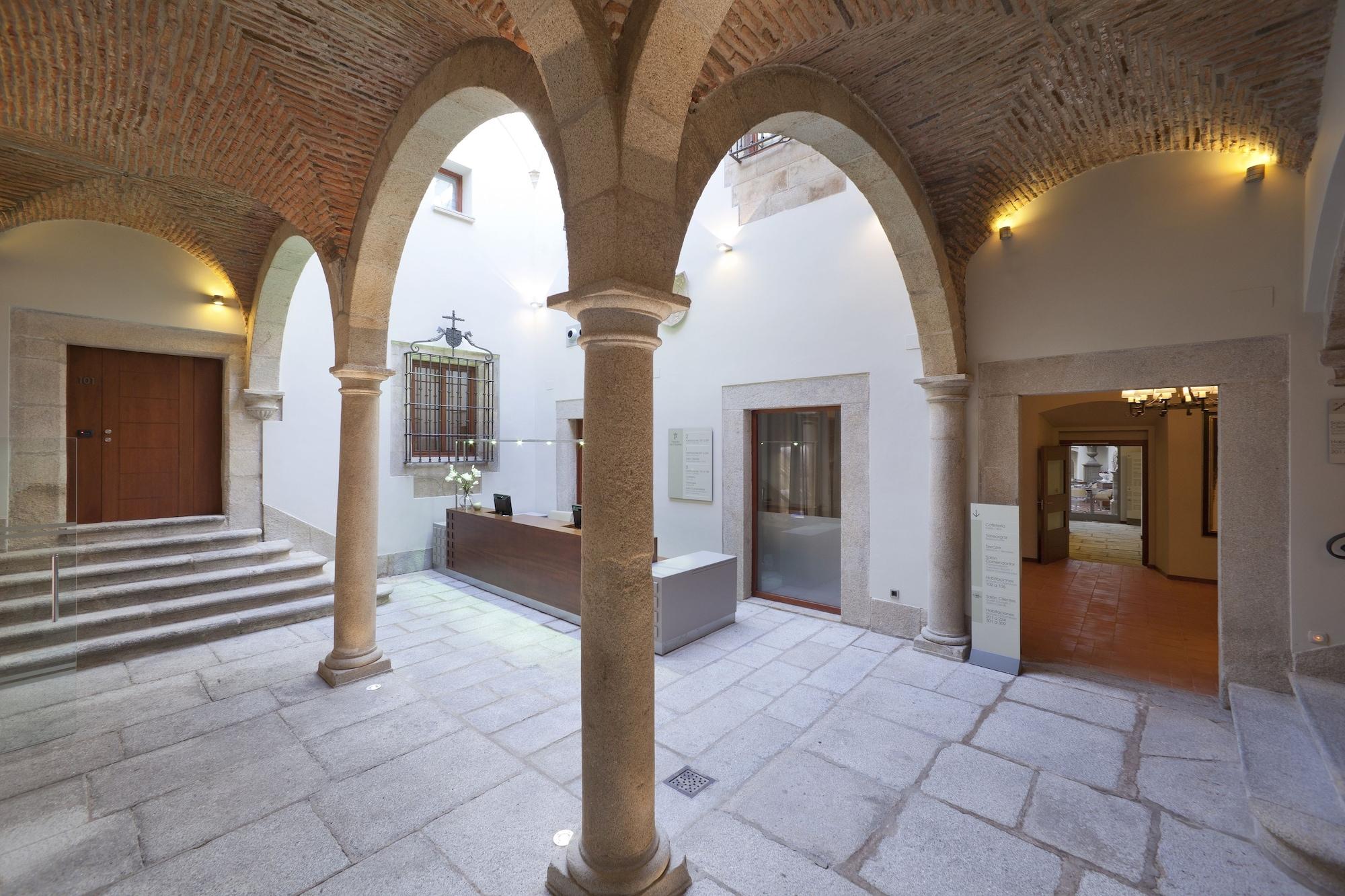 Parador De Касерес Экстерьер фото