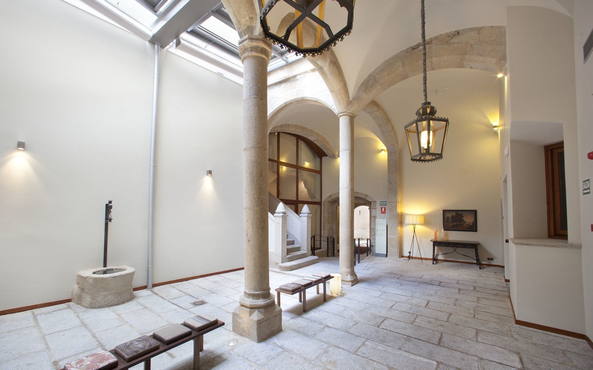 Parador De Касерес Экстерьер фото